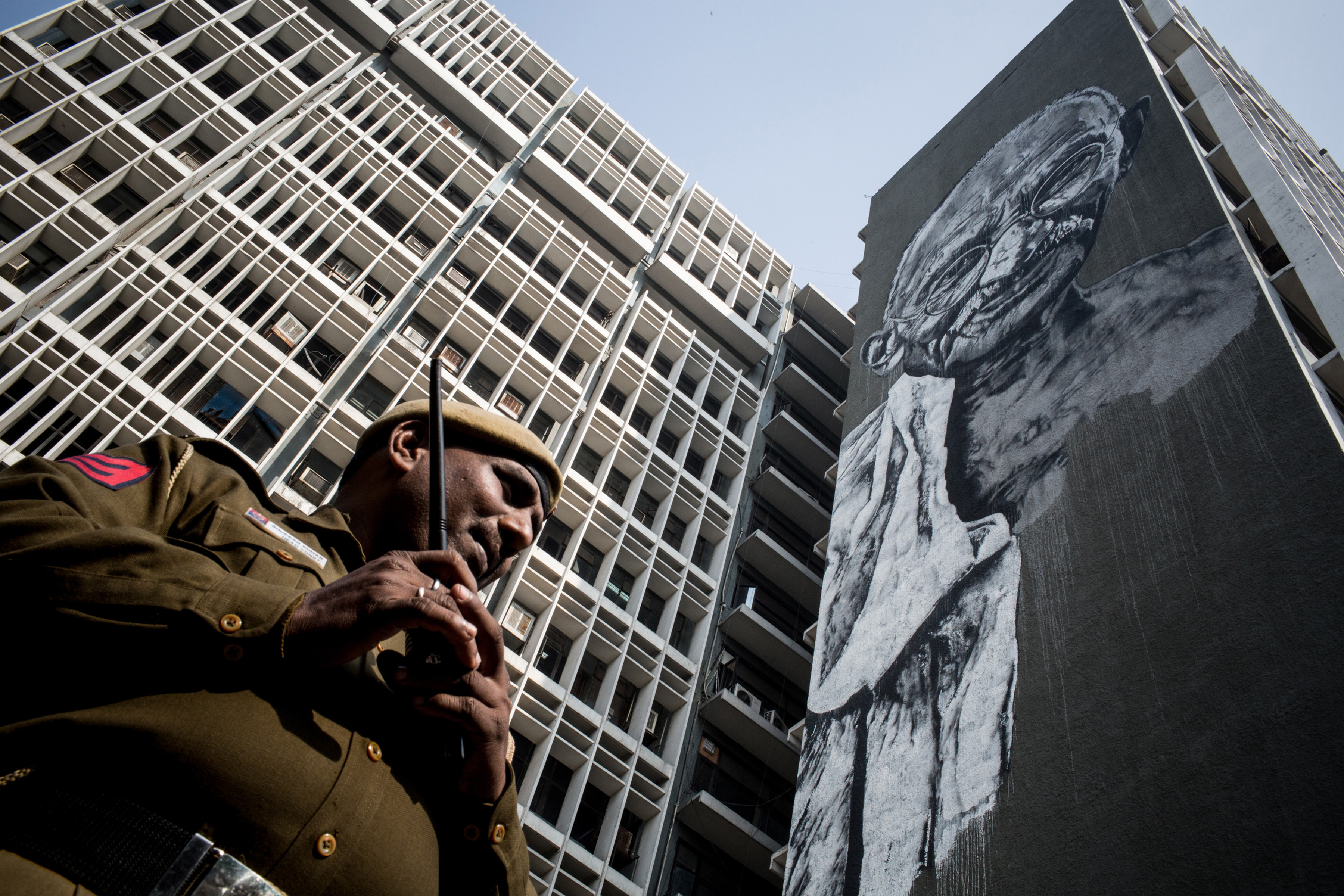 Gandhi at Delhi Police Headquater Hendrik ECB Start Delhi 2014 1